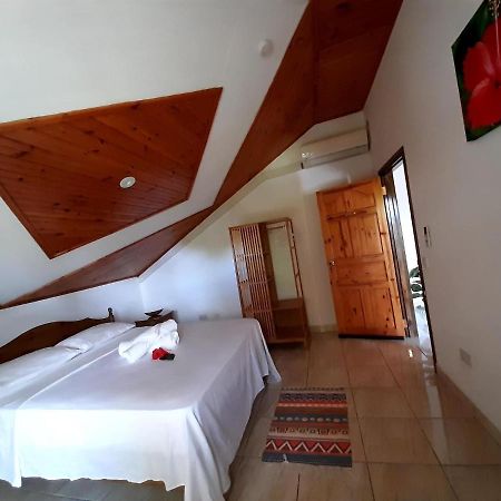 ホテル La Source Self Catering ラ・ディーグ島 エクステリア 写真